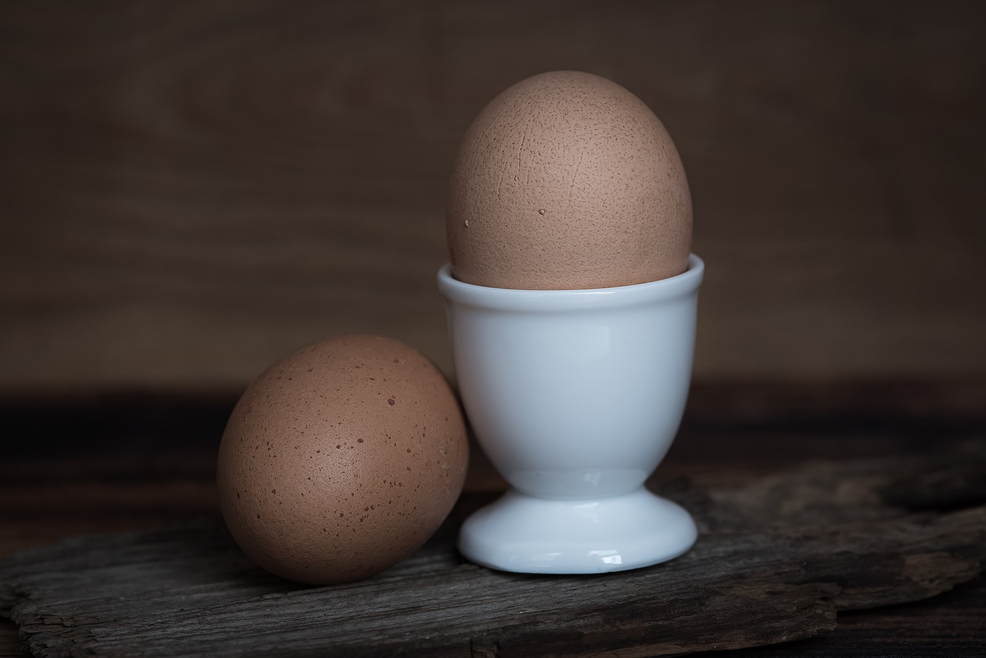 A tray of eggs; our egg allergy compensation solicitors can assist you with making a compensation claim.  Click this picture to read more about egg allergy compensation claims.