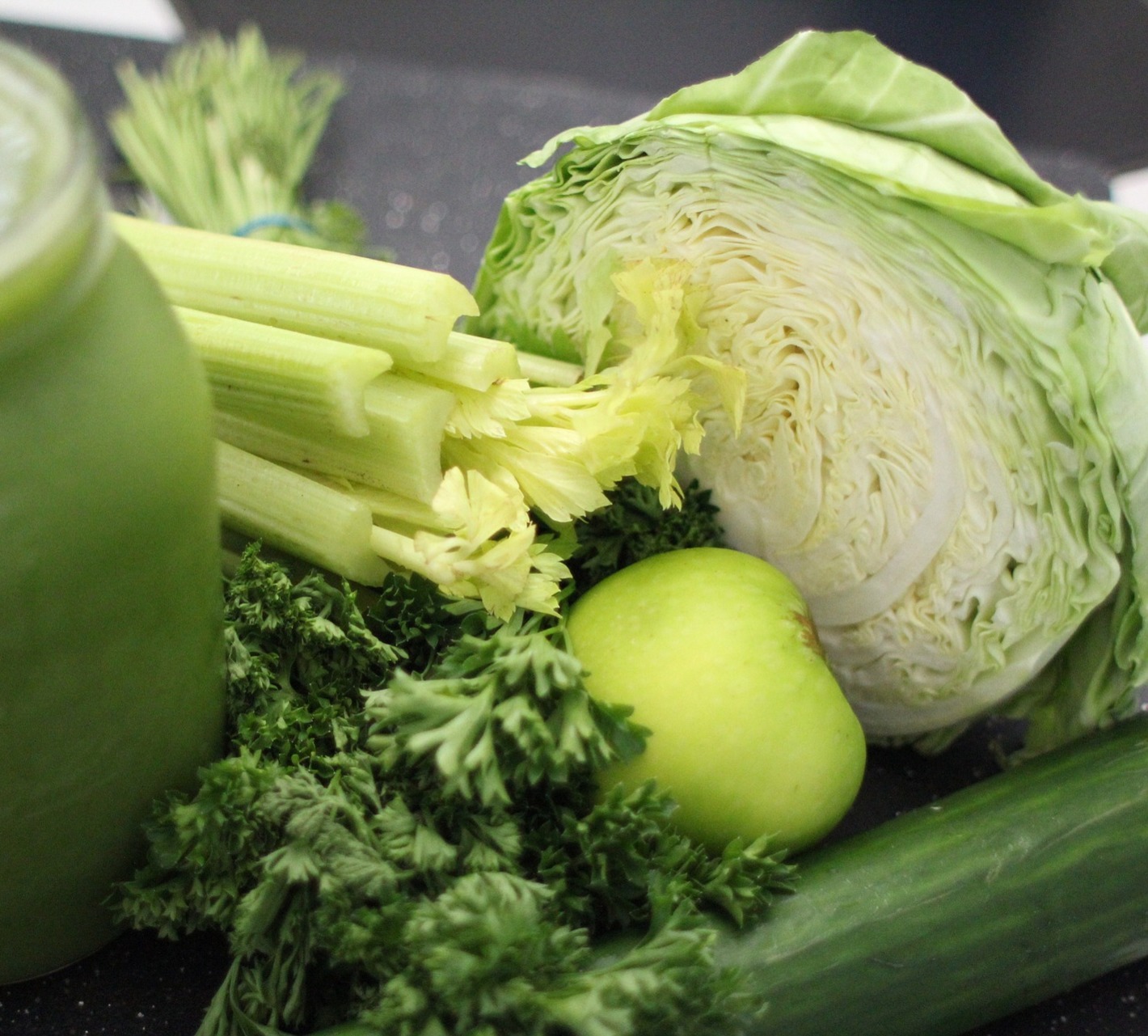 As assortment of green vegetables, including celery, which is one of the 14 common food allergens, which our no win no fee allergy solicitors can assist with a claim for.